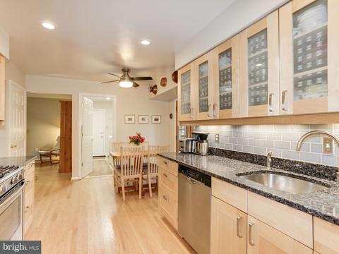 26 Woonsockett Ct, Silver Spring, MD 20905 photo 12