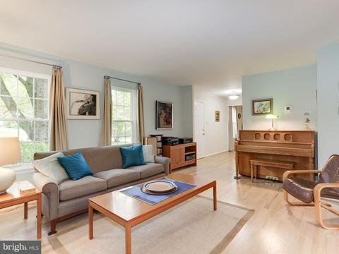 26 Woonsockett Ct, Silver Spring, MD 20905 photo 8