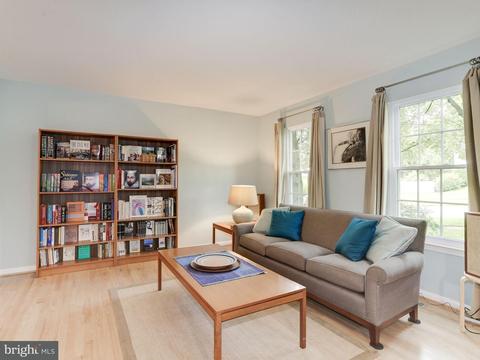 26 Woonsockett Ct, Silver Spring, MD 20905 photo 7