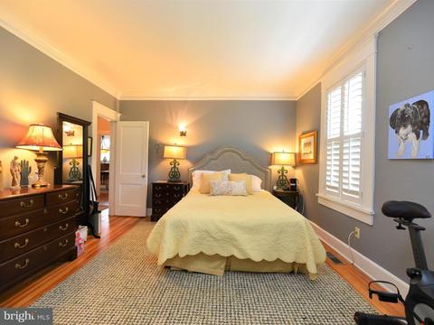 930 Elden St, Herndon, VA 20170 photo 13