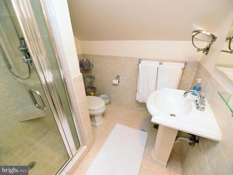 930 Elden St, Herndon, VA 20170 photo 20