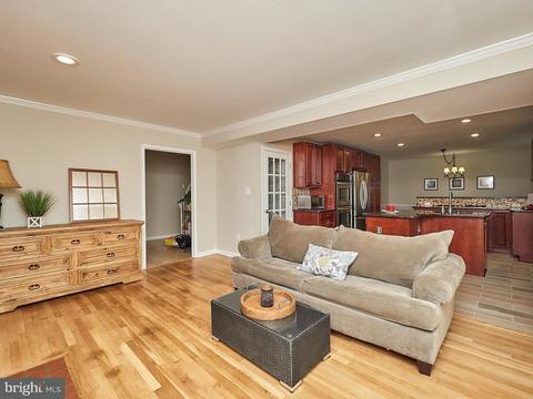 2421 Silver Fox Ln, Reston, VA 20191 photo 11