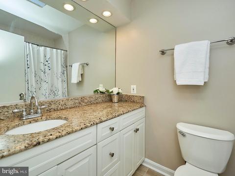 2421 Silver Fox Ln, Reston, VA 20191 photo 22