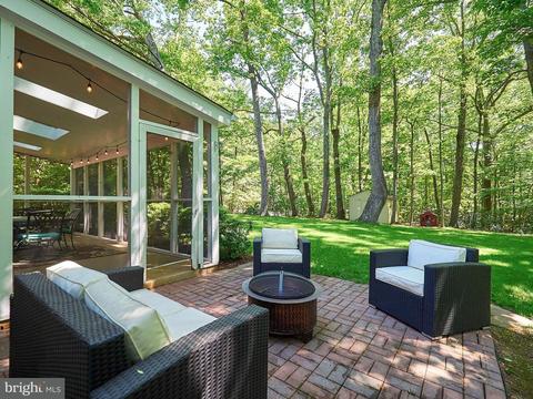 2421 Silver Fox Ln, Reston, VA 20191 photo 14