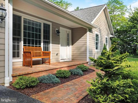 12164 Cove Rd, Clear Spring, MD 21722 photo 2