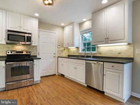 12164 Cove Rd, Clear Spring, MD 21722 photo 4