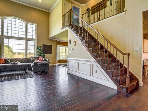 351 Ecker Dr, Lititz, PA 17543 photo 4