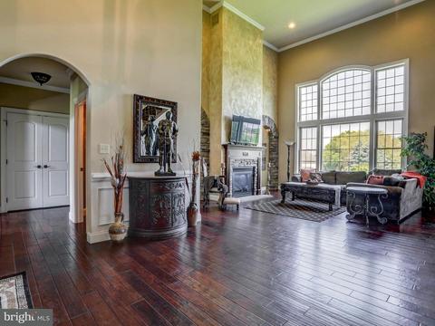 351 Ecker Dr, Lititz, PA 17543 photo 3