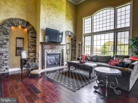 351 Ecker Dr, Lititz, PA 17543 photo 5