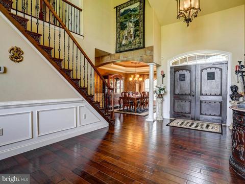 351 Ecker Dr, Lititz, PA 17543 photo 2
