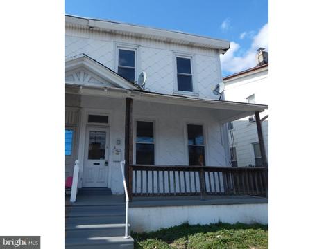 8 N Keystone Ave, Upper Darby, PA 19082 photo 1