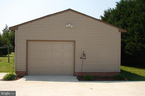 8740 Jarrett Dr, Hebron, MD 21830 photo 4