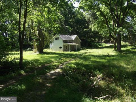 3955 Leeds Manor Rd, Markham, VA 22643 photo 3