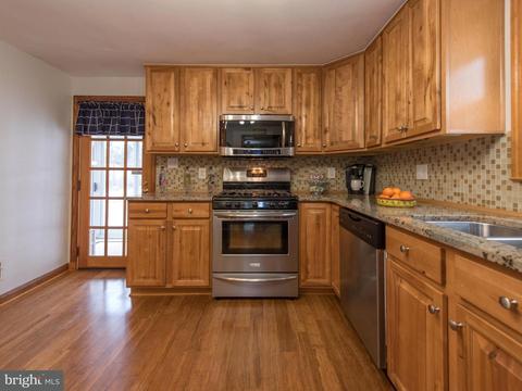 809 Poole Rd, Westminster, MD 21157 photo 3