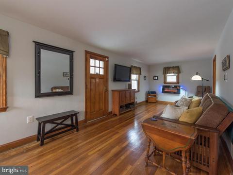 809 Poole Rd, Westminster, MD 21157 photo 9