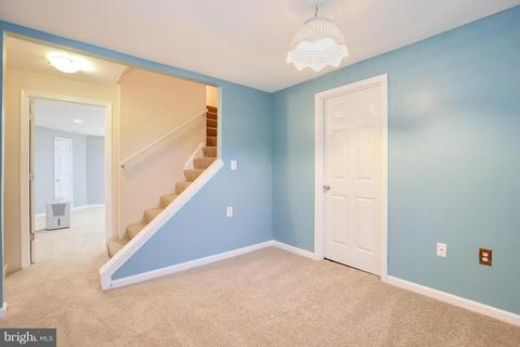 7301 Rolling Oak Ln, Springfield, VA 22153 photo 25