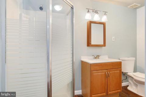 7301 Rolling Oak Ln, Springfield, VA 22153 photo 28