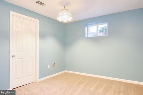 7301 Rolling Oak Ln, Springfield, VA 22153 photo 24