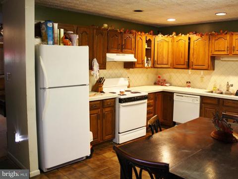 3900 Myrtle Ave, Halethorpe, MD 21227 photo 19