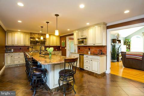 3200 Glouchester Dr, Fallston, MD 21047 photo 5