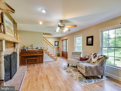 49 Hall Rd, Elkton, MD 21921 photo 3