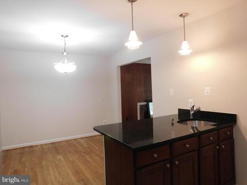 8510 Durham Ct, Springfield, VA 22151 photo 5