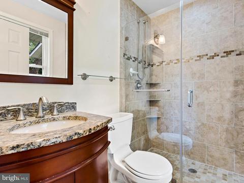 7450 Long Pine Dr, Springfield, VA 22151 photo 10