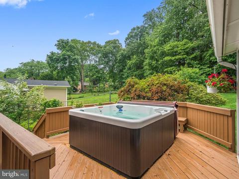 7450 Long Pine Dr, Springfield, VA 22151 photo 24