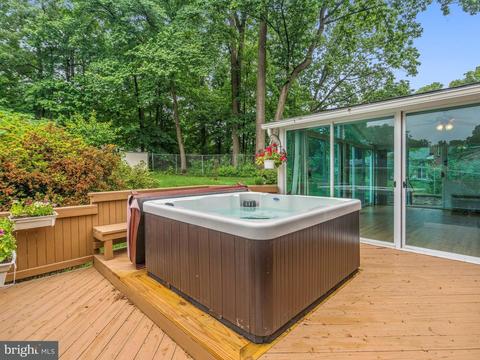 7450 Long Pine Dr, Springfield, VA 22151 photo 25