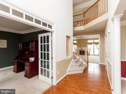 23323 Angela Ct, Smithsburg, MD 21783 photo 3