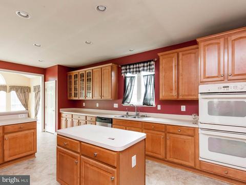 23323 Angela Ct, Smithsburg, MD 21783 photo 12
