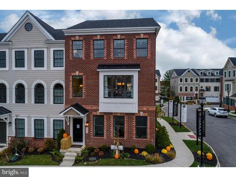 129 Tess Ln, Wayne, PA 19087 photo 2