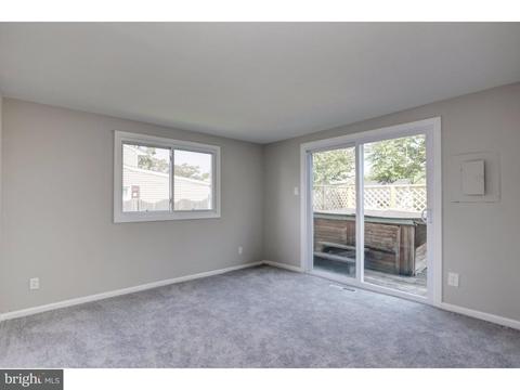 104 E Roland Ave, Maple Shade, NJ 08052 photo 9