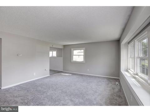 104 E Roland Ave, Maple Shade, NJ 08052 photo 3