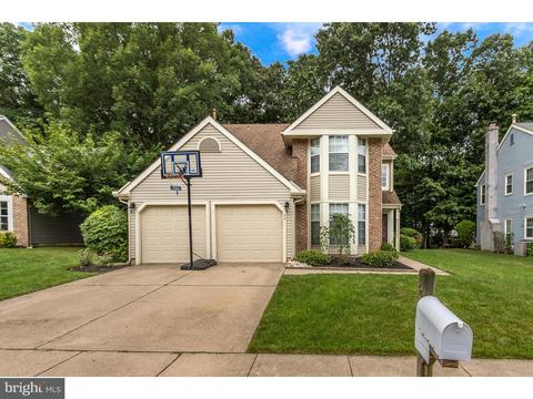 35 Christopher Mills Dr, Mount Laurel, NJ 08054 photo 2