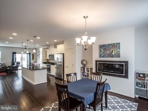 9037 Christopher Ln, Manassas Park, VA 20111 photo 7