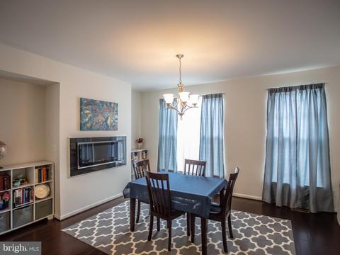 9037 Christopher Ln, Manassas Park, VA 20111 photo 8