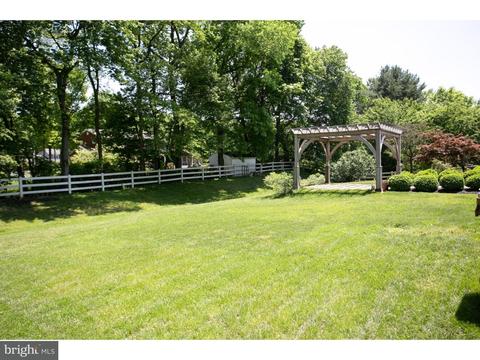 9 E Savannah Dr, Bear, DE 19701 photo 3