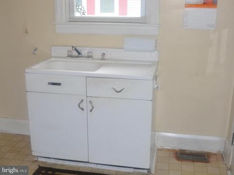 503 4th St N, Laurel, MD 20707 photo 8