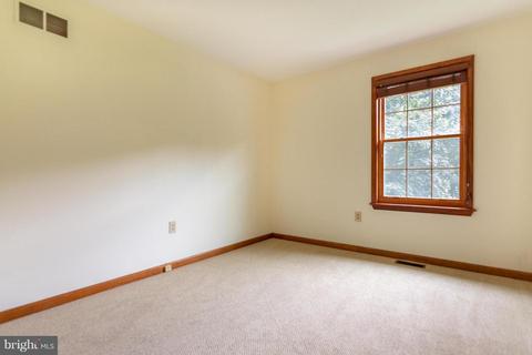 404 Duncan Ln, Hampstead, MD 21074 photo 14