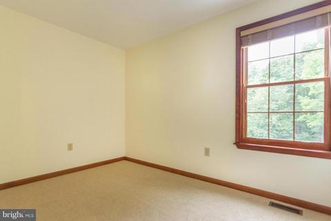 404 Duncan Ln, Hampstead, MD 21074 photo 13