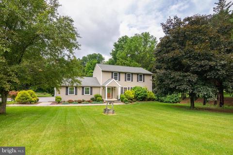 404 Duncan Ln, Hampstead, MD 21074 photo 1