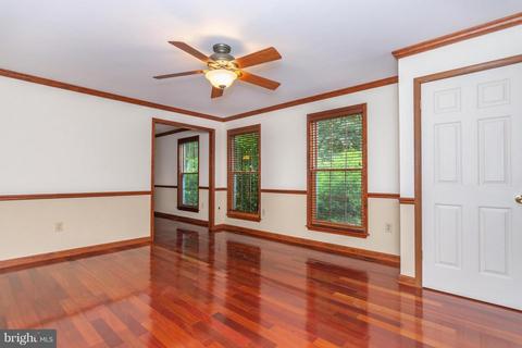 404 Duncan Ln, Hampstead, MD 21074 photo 9
