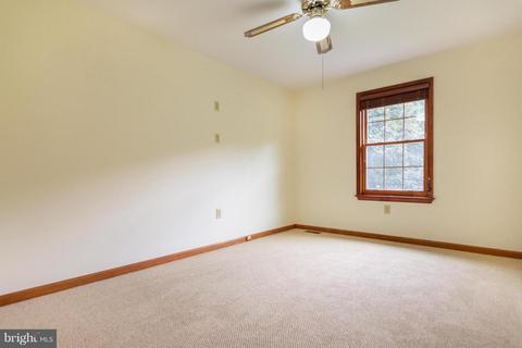 404 Duncan Ln, Hampstead, MD 21074 photo 12