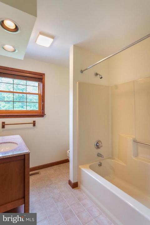 404 Duncan Ln, Hampstead, MD 21074 photo 15