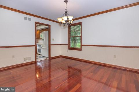 404 Duncan Ln, Hampstead, MD 21074 photo 8