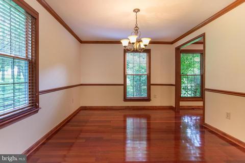 404 Duncan Ln, Hampstead, MD 21074 photo 4