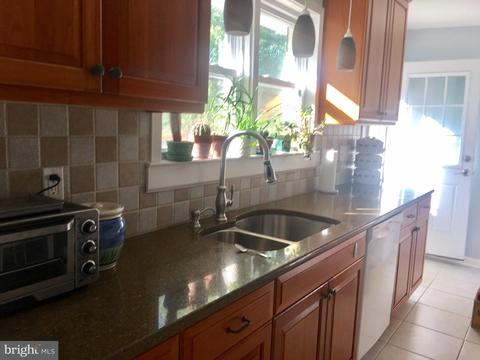 84 Mountainview Rd, Ewing, NJ 08628 photo 5