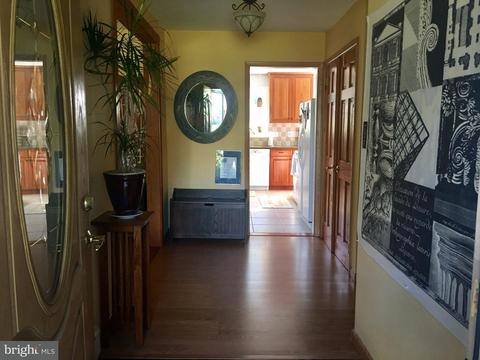 84 Mountainview Rd, Ewing, NJ 08628 photo 3