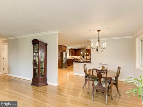 6816 Wise St, Mclean, VA 22101 photo 10